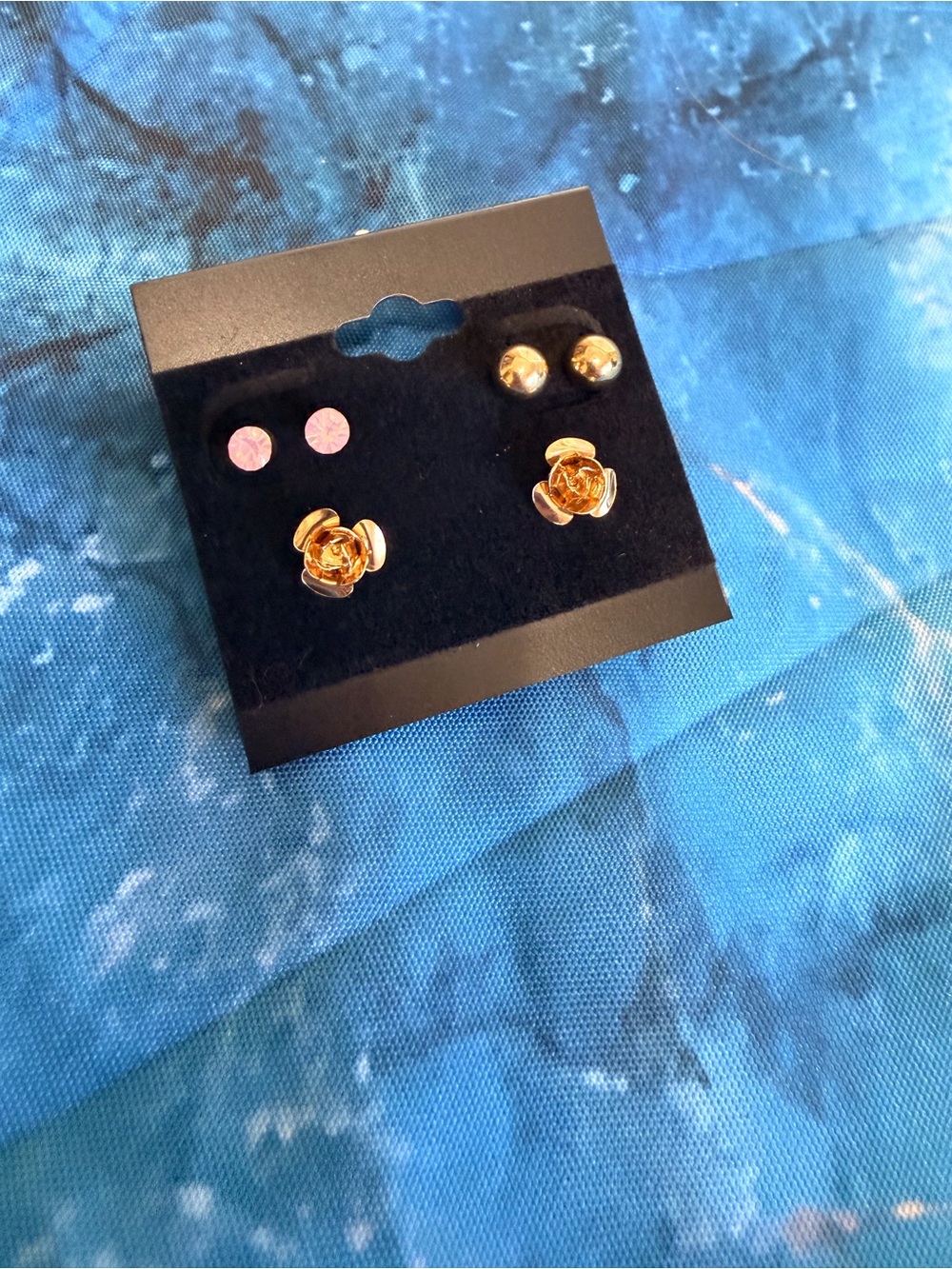 Rose earrings plus 2 pairs of stud Earrings